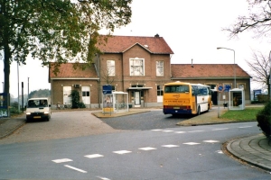 F0316 Station voorkant 1999